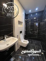  18 شقة دوبلكس طابق اخير مع روف للبيع عرقوب خلدا مساحة 200م مع تراسات اطلالة رائعة بسعر مميز جداً
