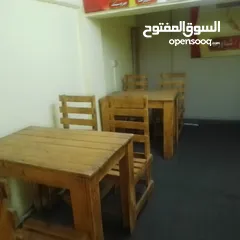  9 عملات معدنية وعدة مطعم كاملة للبيع السعر 3.500 دينار