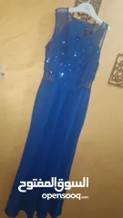  2 فساتين للبيع كل فستان 20 ليره السعر