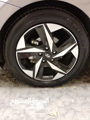 8 هيونداي النترا هايبرد للأيجار