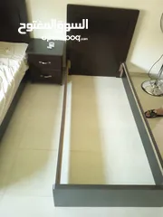  1 سرير خشب قوي