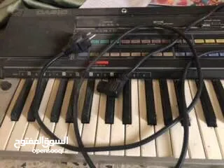 2 بيانو للبيع