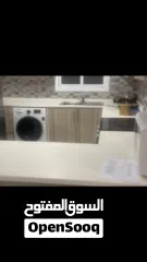  9 شقة فاخرة مؤثثة كامل ببرج بالجفير  تعطي اقامة دائمة للاجانب  بها كافة الامكانيات