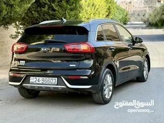  7 كيا نيرو 2017 بسعر مميز كاش واقساط بدفعه 3000 دينار