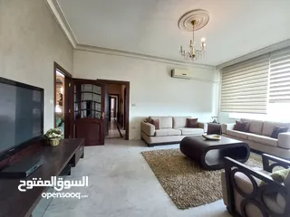  12 شقة طابقية مفروشة للإيجار في السابع  ( Property 32536 ) سنوي فقط