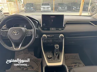  3 Toyota Rav4 2023 XLE Premium