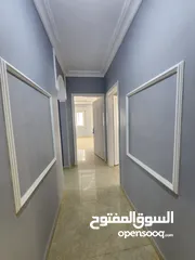  10 شقة طابقية فارغة للبيع في الرابية - ref : 14569