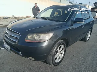  4 للبيع بسعر حرق جيب هونداي سنتافيه موديل 2009  جميع الإضافات