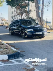  8 BMW 530e  2019