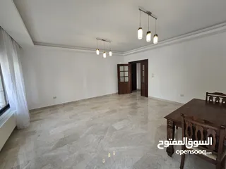  3 عبدون شقه ارضيه مع حديقه و كراج خاص للإيجار الفارغ السنوي