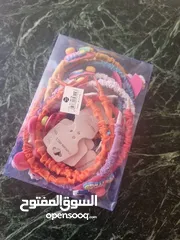  6 اكسسورات بسعر ه 90 درزن اشكال وانواع مختلفه مطلوب 500 دينار