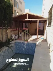  11 شقة أرضية طابقية 350م بتشطيبات راقية في أجمل مناطق عبدون / ref 3021