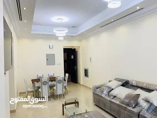  19 شقة VIP للإيجار الشهري مفروشة 3غرف وصالة مع غرفة خادمة 5حمام مع بلكونة بالروضة3 عجمان