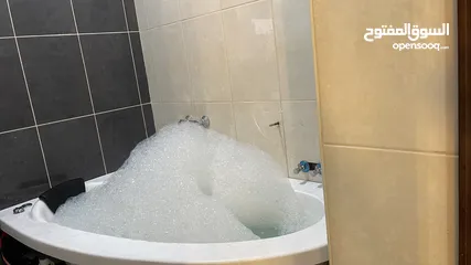  7 شقه فاخره للبيع في روابي