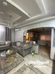  11 شقة مطلة جداً، في موقع مميز، قرب مسجد الحسين بن طلال، أبو عليا، طبربور.