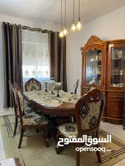  1 طاولة سفرة مع 6 كراسي
