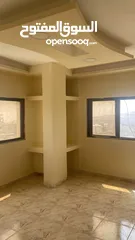  4 ‎شقه في ماحص طابقين حي المهندسين