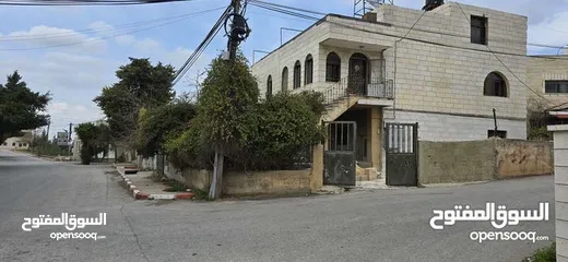  9 بيت للإيجار