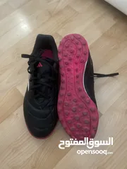  4 بوت اديداس اصلي لون اسود استعمال مرتين