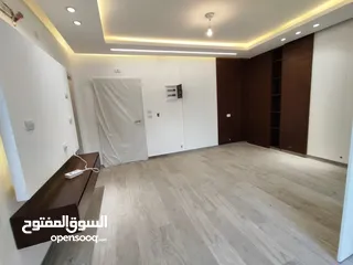  2 شقه غير مفروشه للايجار