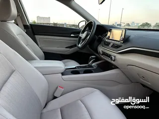  6 للبيع نيسان التيما 2020 خليجي الموتر رائع قمة فالنظافة  ———————————— شاشة أبل كاربلي APPLE CARPLAY /