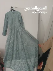  4 فساتين سهره طويله عدد اثنين