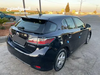  20 لكزس CT200 موديل 2012 فحص 3 جيد  وارد أوروبي   ممشى قليل 108 الف km