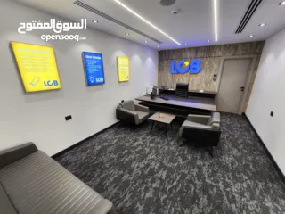  6 مكتب تجاري فخم للبيع أو الإيجار