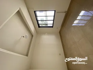  8 في أجمل مناطق أم السماق شقة أرضية 137م مع ترس وحديقة 170م بسعر مميز / ref 9541