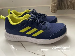  3 Adidas shoes glide ease size 42