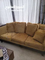  2 طقم كنب مع شاشه