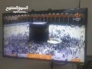  1 شاشة سامسونج 43 بوصة بحالة ممتازة