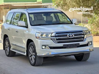  18 Land cruiser GXR V8 GCC 2018 Price 159,000 AEd