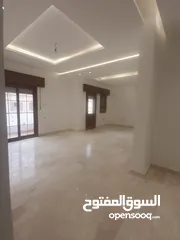  1 شقة أرضية جديدة ماشاء الله للبيع حجم كبيرة في المدينة طرابلس منطقة سوق الجمعة الحشان