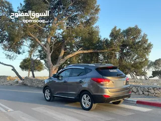  2 جب هونداي 2012 ديزل ماتور 2000cc 4x4