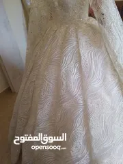  6 فستان زفاف جديد استعمال مرة واحدة فقط للبيع بسعر مغري