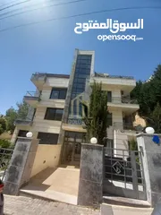  1 في أرقى مناطق خلدا شقة طابق ثاني 213م بتشطيبات راقية مسعر مميز / ref 9379