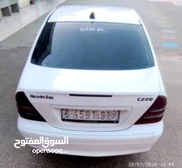  4 مرسيدس C220 موديل 2001 قوة ماتور 2200 تيربو ديزل ترخيص وتأمين لشهر 6/ 2026 منفوضة من الطنبون للطنبون