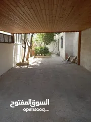  9 للبيع: شقة أرضية مميزة مع حديقة ومدخل خاص 3 غرف نوم 1 ماستر، كراج خاص، طبربور موقع سكني مميز وهادئ..