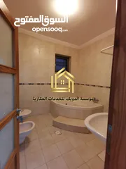  17 شقة فارغة - خلدا - 4نوم 2ماستر - 312م - قرب الخدمات - موقع هادئ ومميز