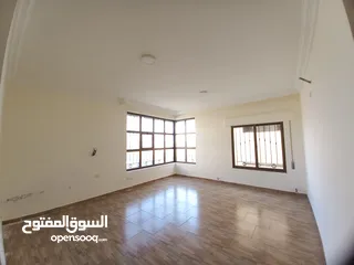  1 شقة غير مفروشة للإيجار 200م2 ( Property 19139 )-175072741