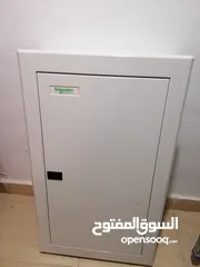  3 للبيع لوحه قواطع كهربائية شلندر جديده