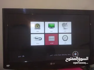  1 شاشه عاديه بحاله جيده