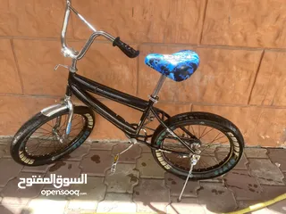  2 للبيع قاري نضيف مافيه  شي مستعمل اسبوعين بس