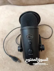  1 Blue Yeti Professional USB Microphone -Black