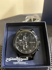  2 ساعة Tommy hilfiger البيع بسعر مغري