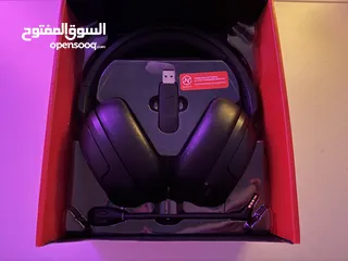  4 HyperX Cloud Flight S Wireless Gaming Headset