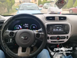  9 كيا سول كهربائية موديل 2018 لون ابيض وارد كوري
