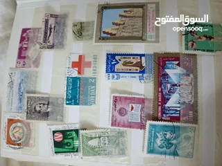  26 طوابع بريدية