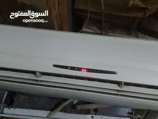  4 تكييف يونيون اير 3حصان بحاله المصنع  معاه الريموت والمسطره فقط بيع فقط بدون تركيب